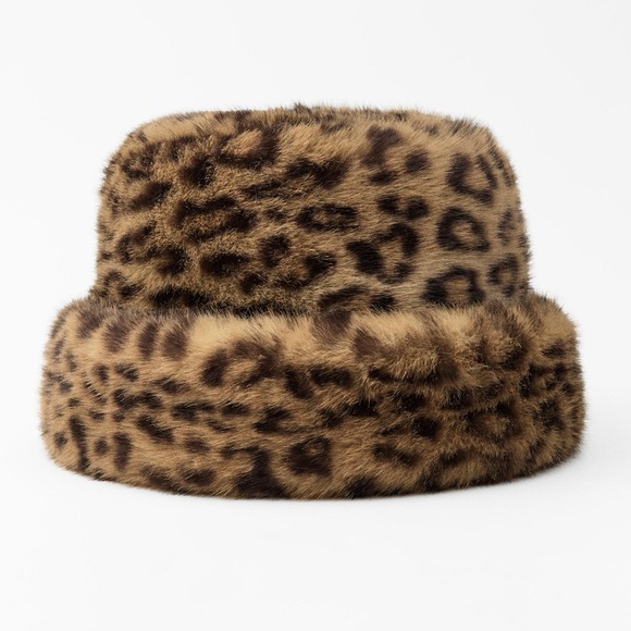ZARA FAUX FUR ANIMAL PRINT HAT